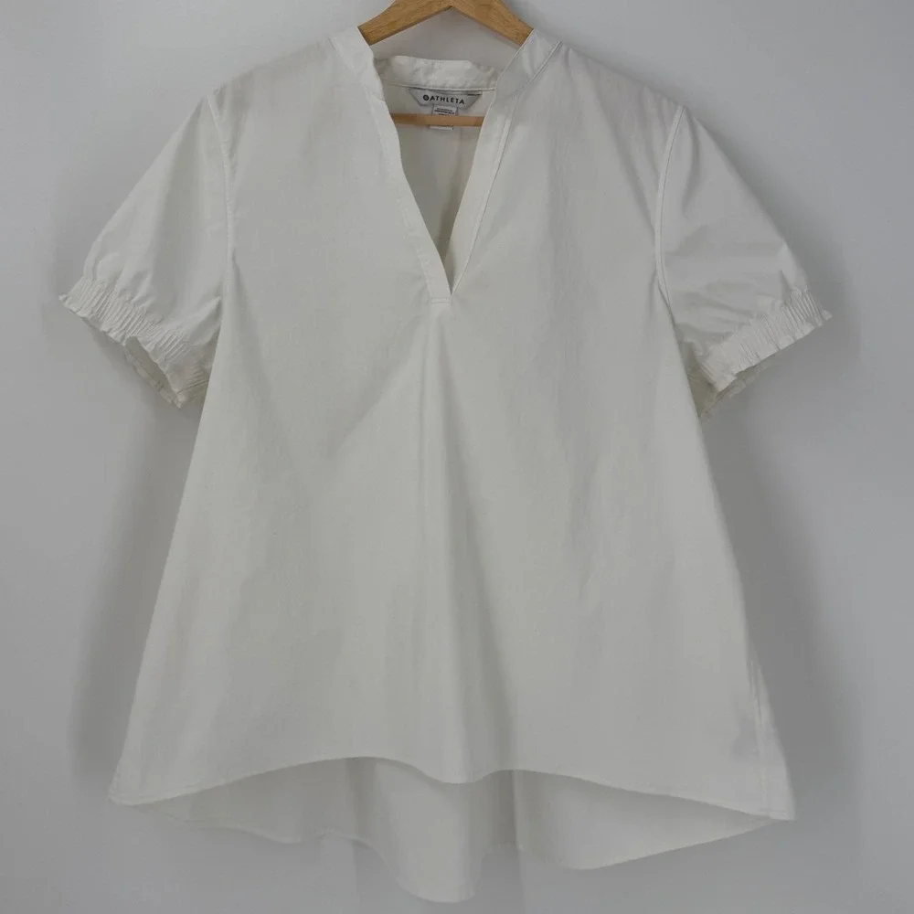 Athleta Levitate Poplin Tee Womens Medium White V-Neck Smocked Puff Sleeve Top